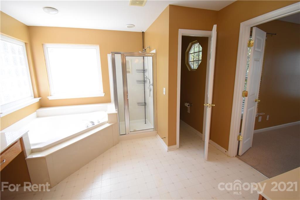 Hunter Oaks - Residential Lease