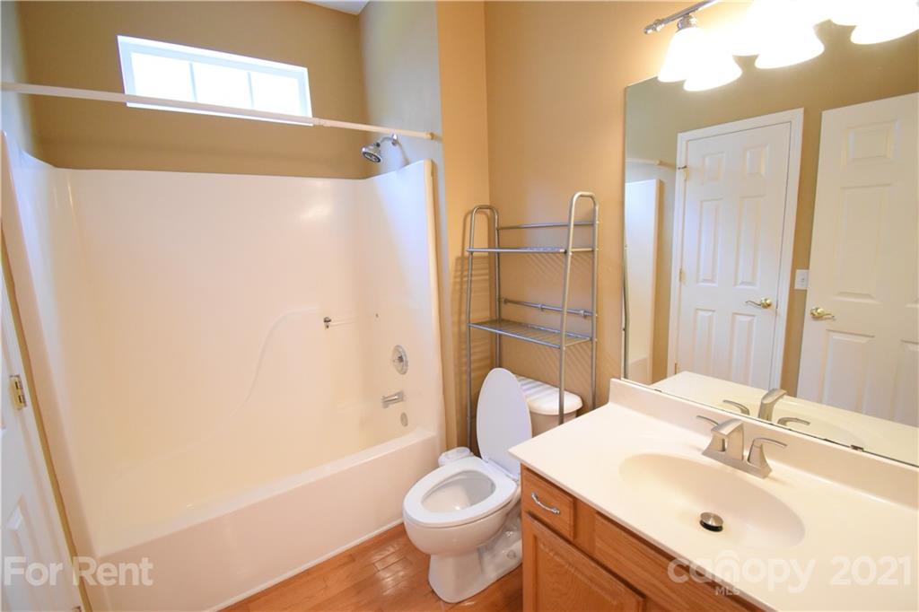 Hunter Oaks - Residential Lease