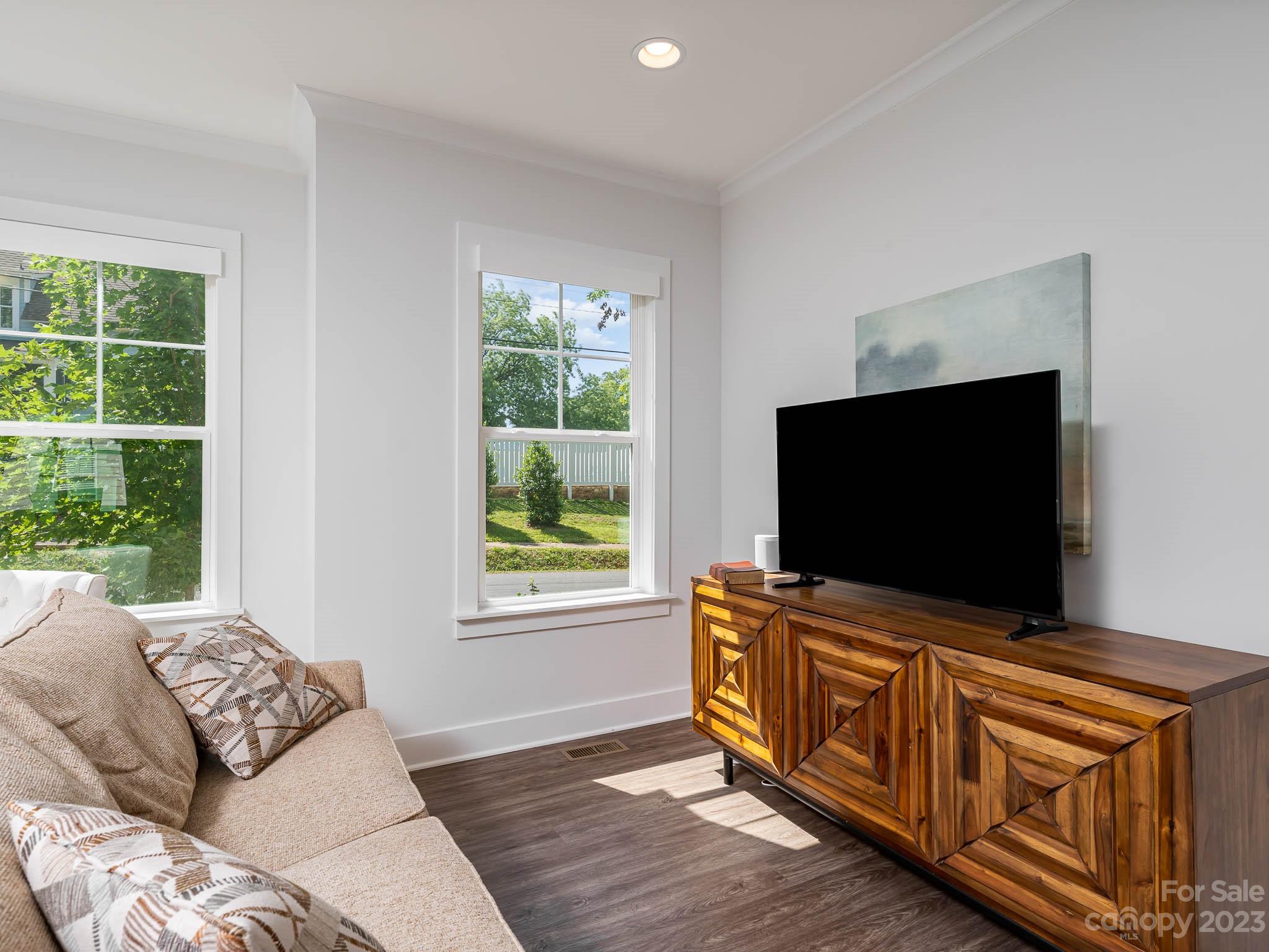 Kings Corner - Residential