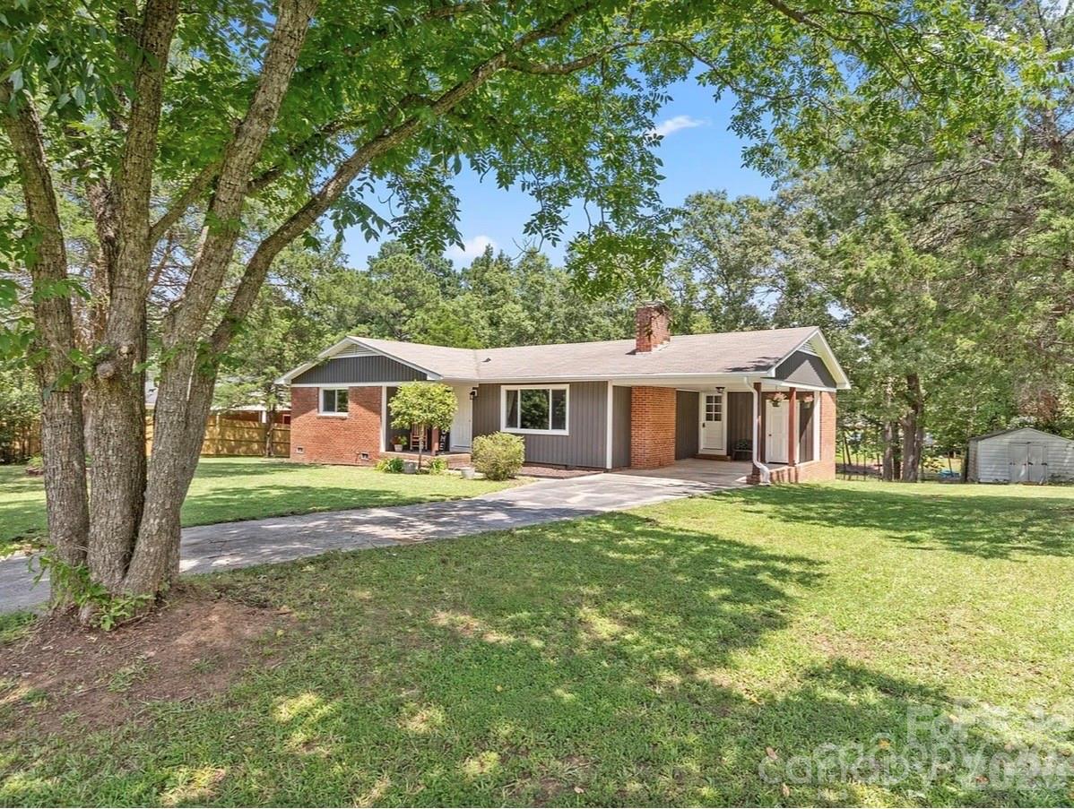 2179 Green Peach Road