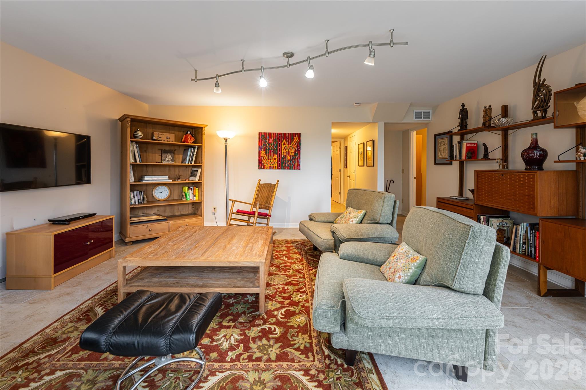 Hills Of Beaverdam - Residential