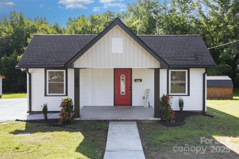 Photo of 803 Irene Avenue, Kannapolis, NC 28083 (MLS # 4272145) Photo of 803 Irene Avenue, Kannapolis, NC 28083 (MLS # 4272145)