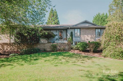 115 Hawkins Creek Road Hendersonville NC 28791