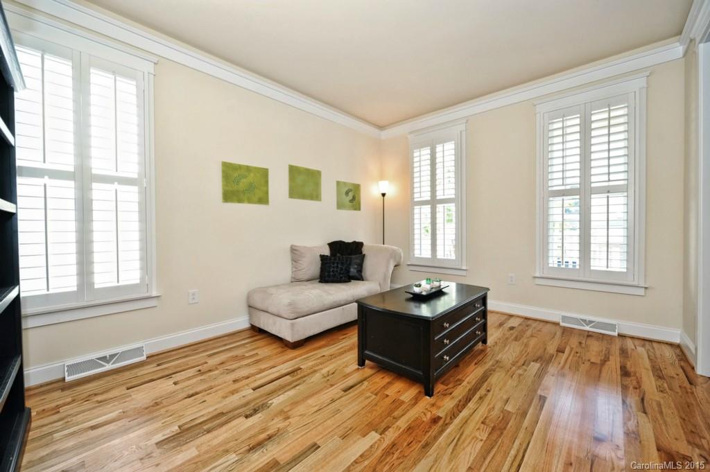 Lake Shore - Residential