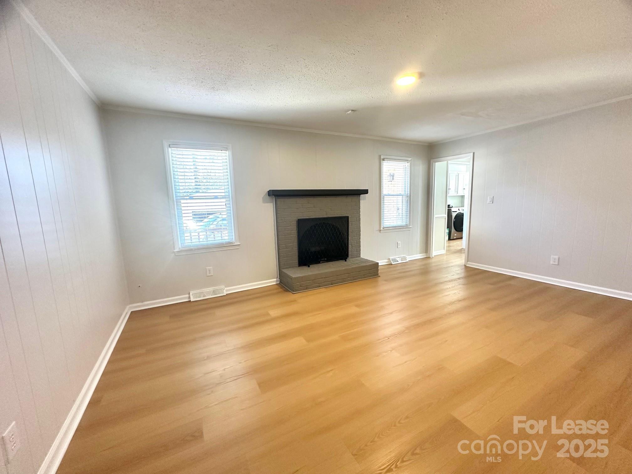 Charlotte, North Carolina 28226, United States, 4 Bedrooms Bedrooms, ,2 BathroomsBathrooms,Residential,Active,92674