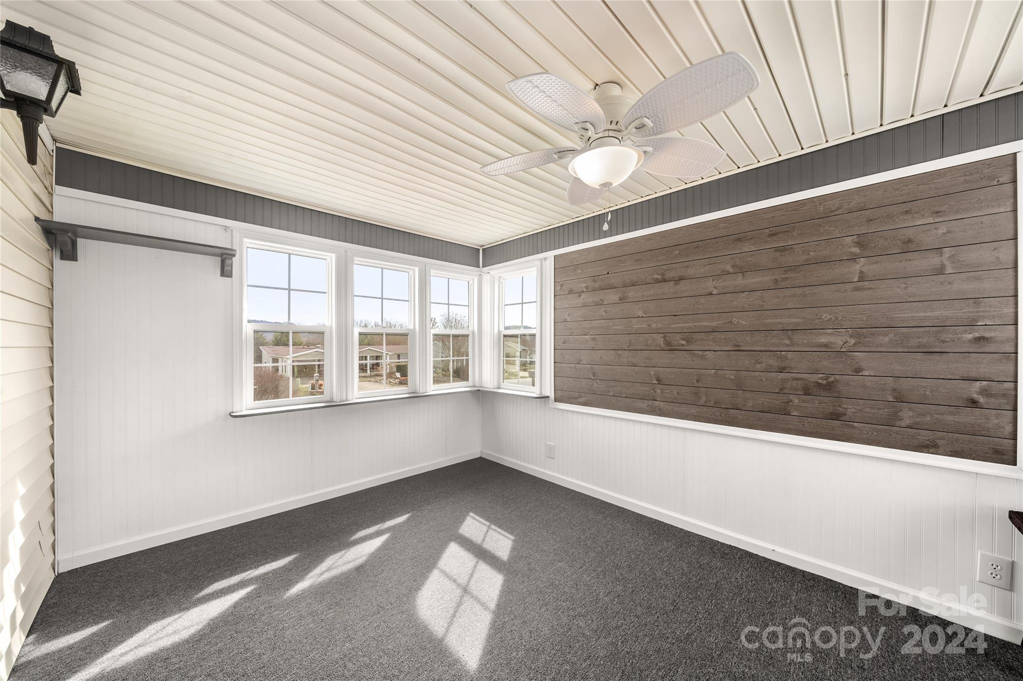 Riverwind - Residential