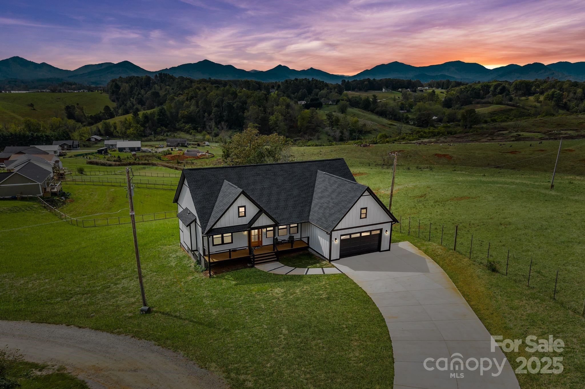 5 Agape Acres Drive