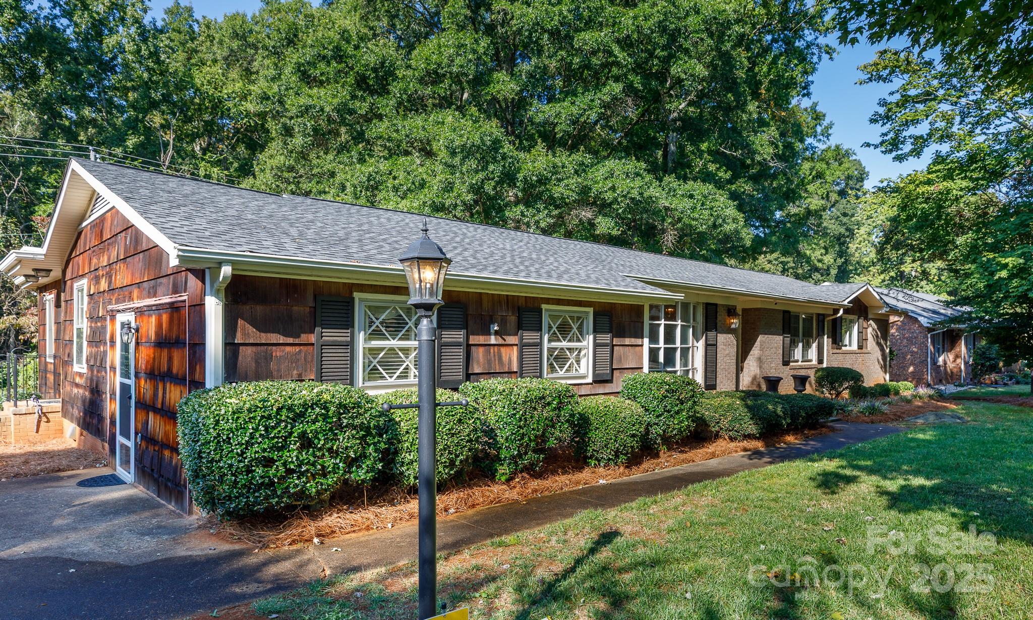 637 University Drive