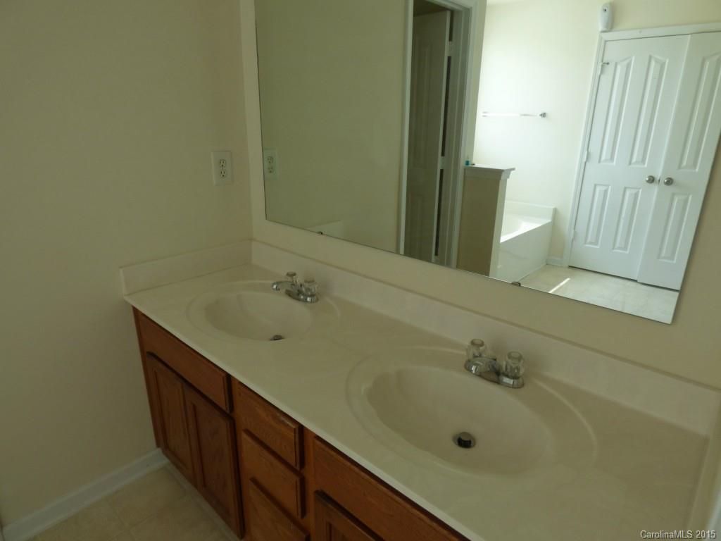 Avery Glen - Residential