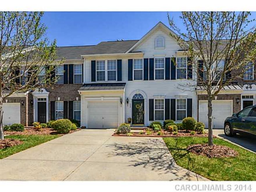 Beautiful Fairway Town Home! The Kitchen features beautiful cabinetry and a larger breakfast bar! The Dining Room is perfect for dinner guests! The Breakfast Area and Great Room overlook your gorgeous golf course! The Master Bedroom boasts a luxurious tray ceiling! The Screened in Porch offers a great place to sip on coffee while watching the fairway! More pics at http://www.tourfactory.com/idxr11