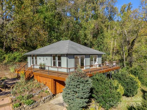 146 Abundance Run Asheville NC 28805