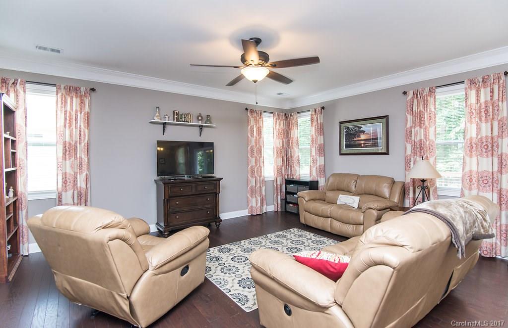 Lakebridge - Residential