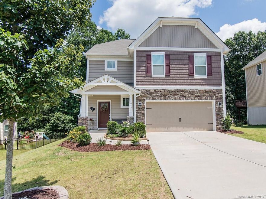 Beautiful home with open floor plan in desirable Fort Mill! This home features 3 bedrooms/ 2.5 baths, open family and kitchen area with granite, hardwood floors on main floor, extra den/ loft area upstairs, large master bedroom and an oversized deck! This beauty will not last long!