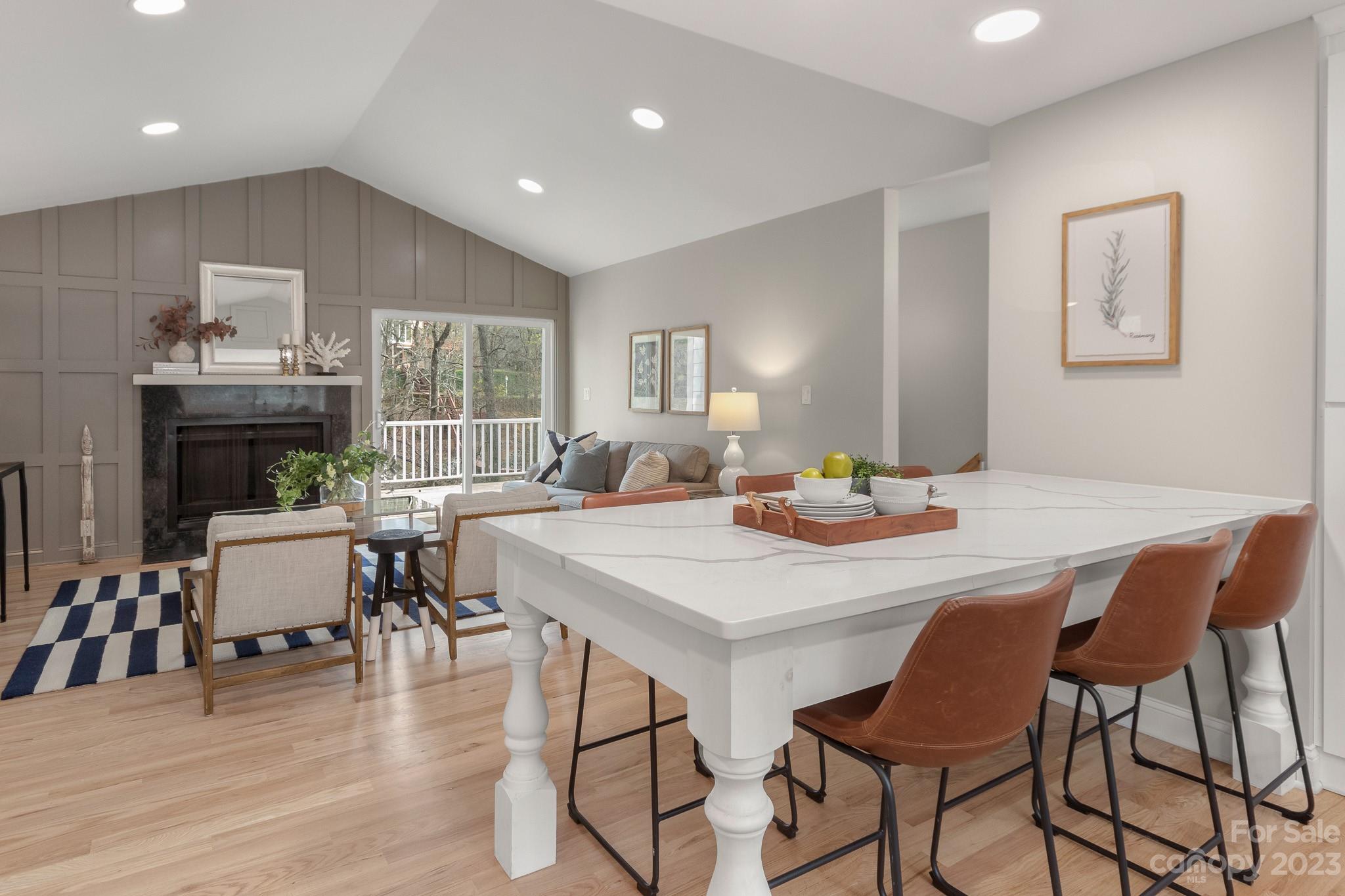 Tega Cay - Residential