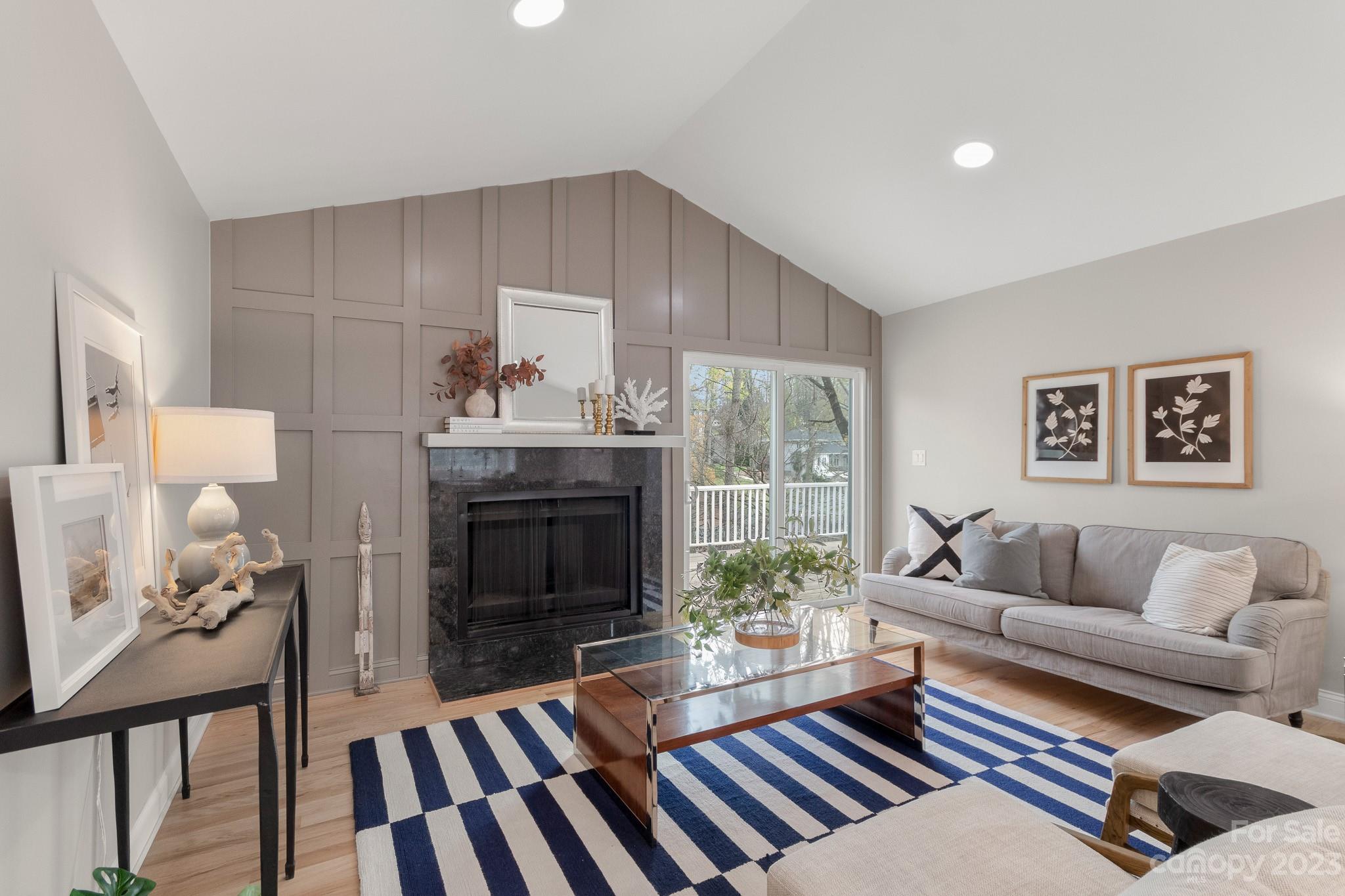 Tega Cay - Residential