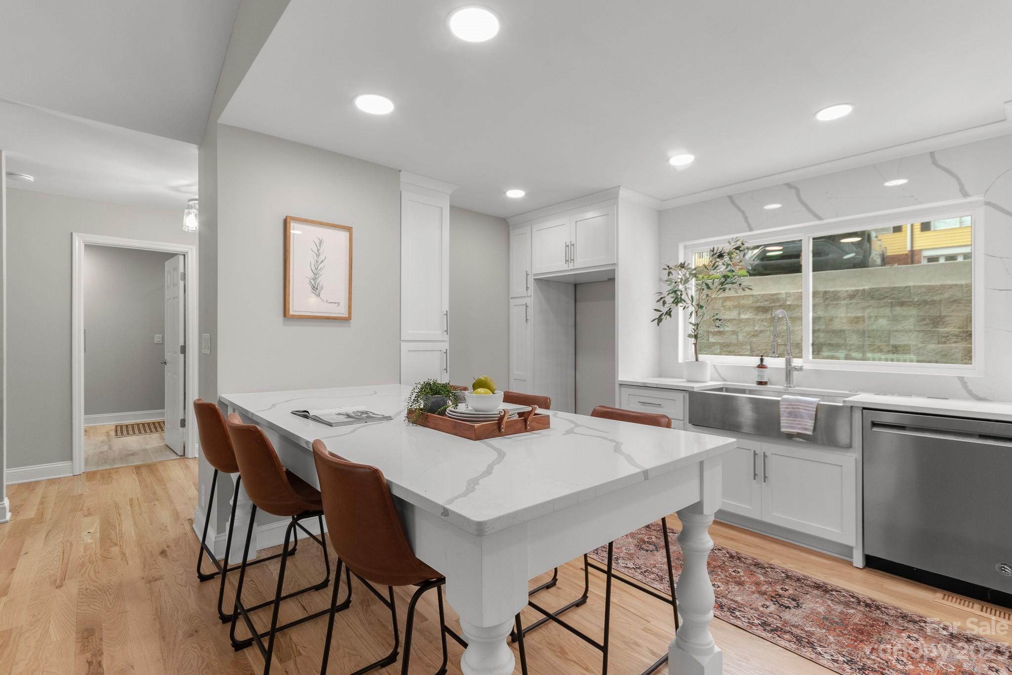 Tega Cay - Residential