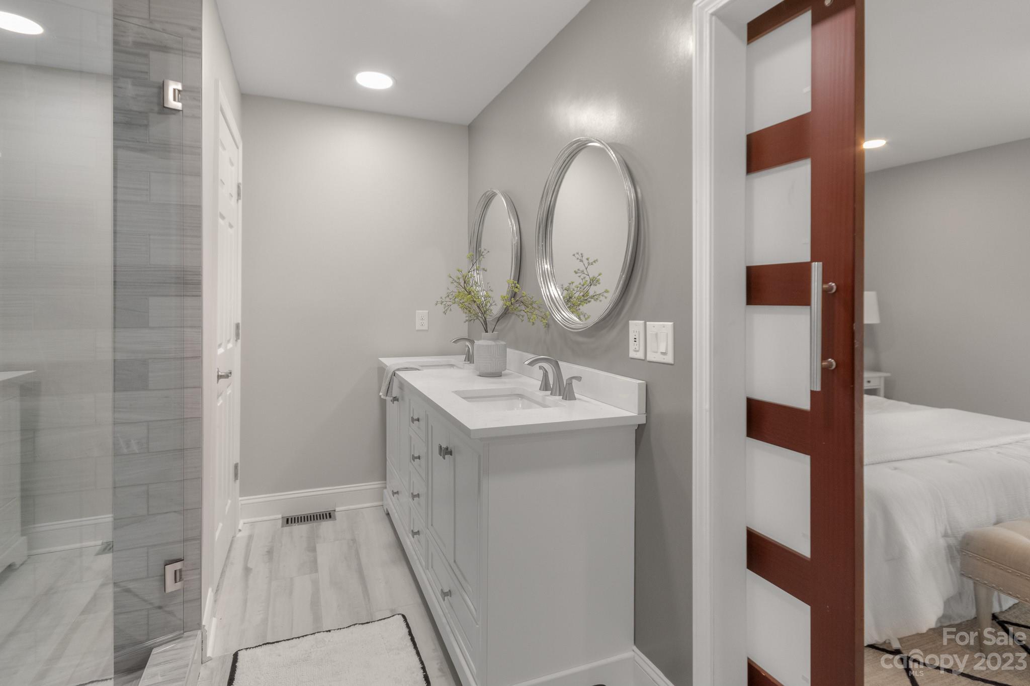 Tega Cay - Residential