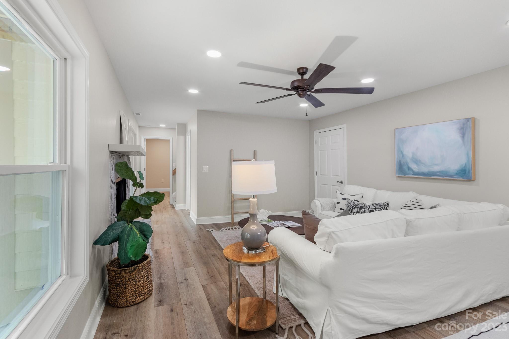 Tega Cay - Residential