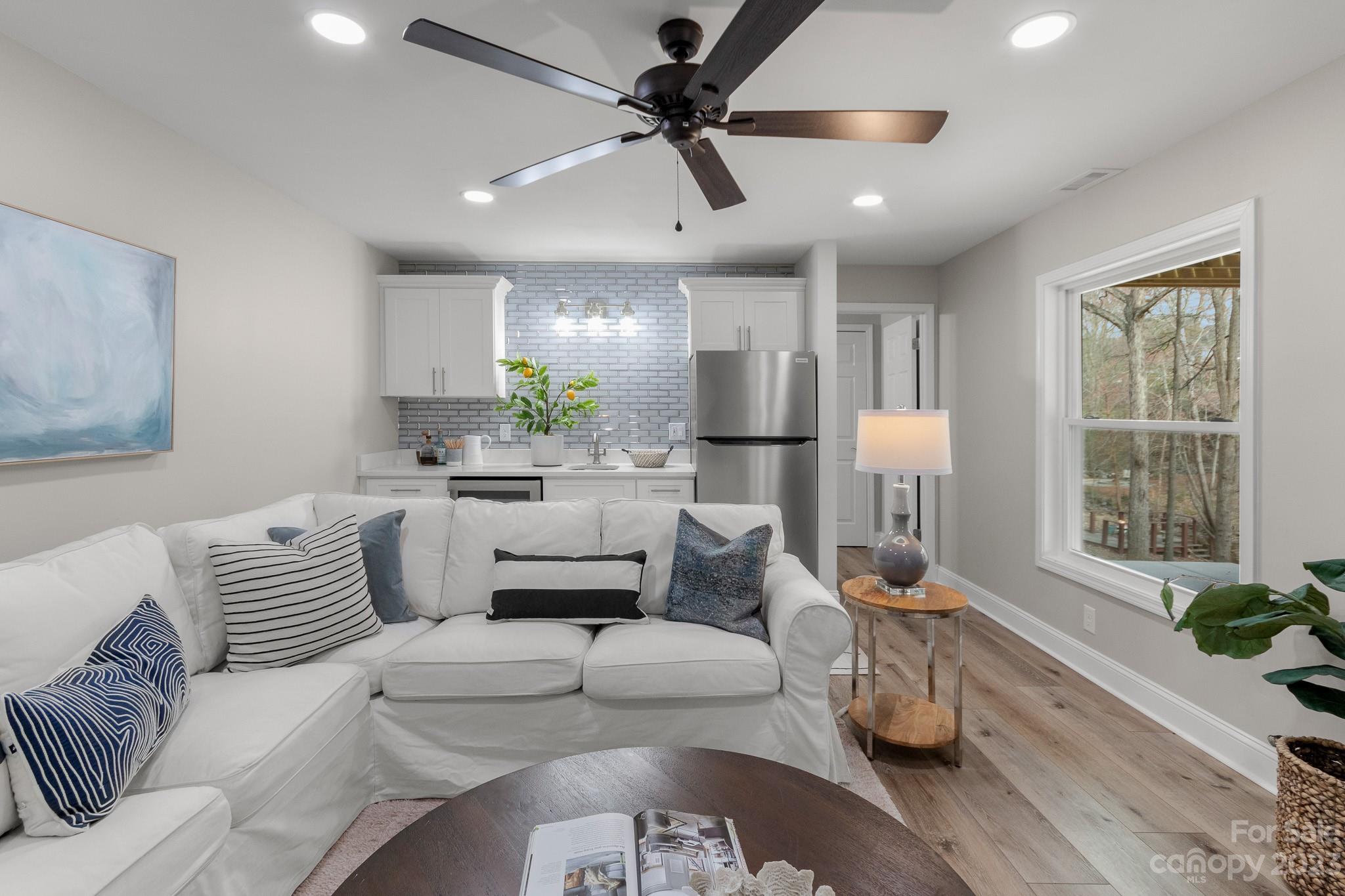 Tega Cay - Residential