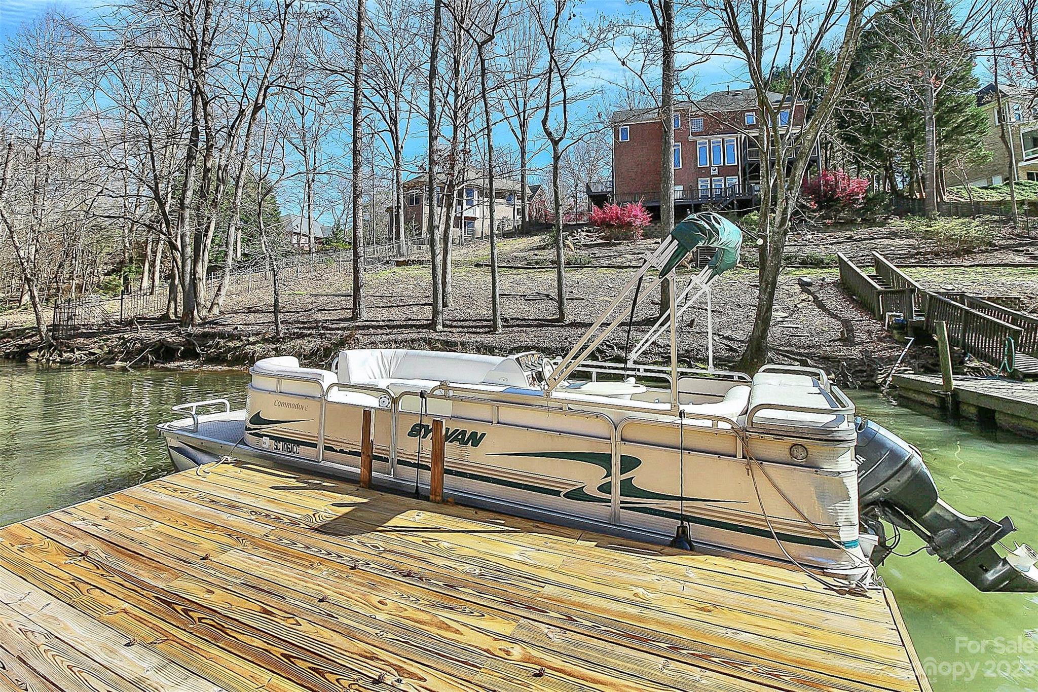 Tega Cay - Residential