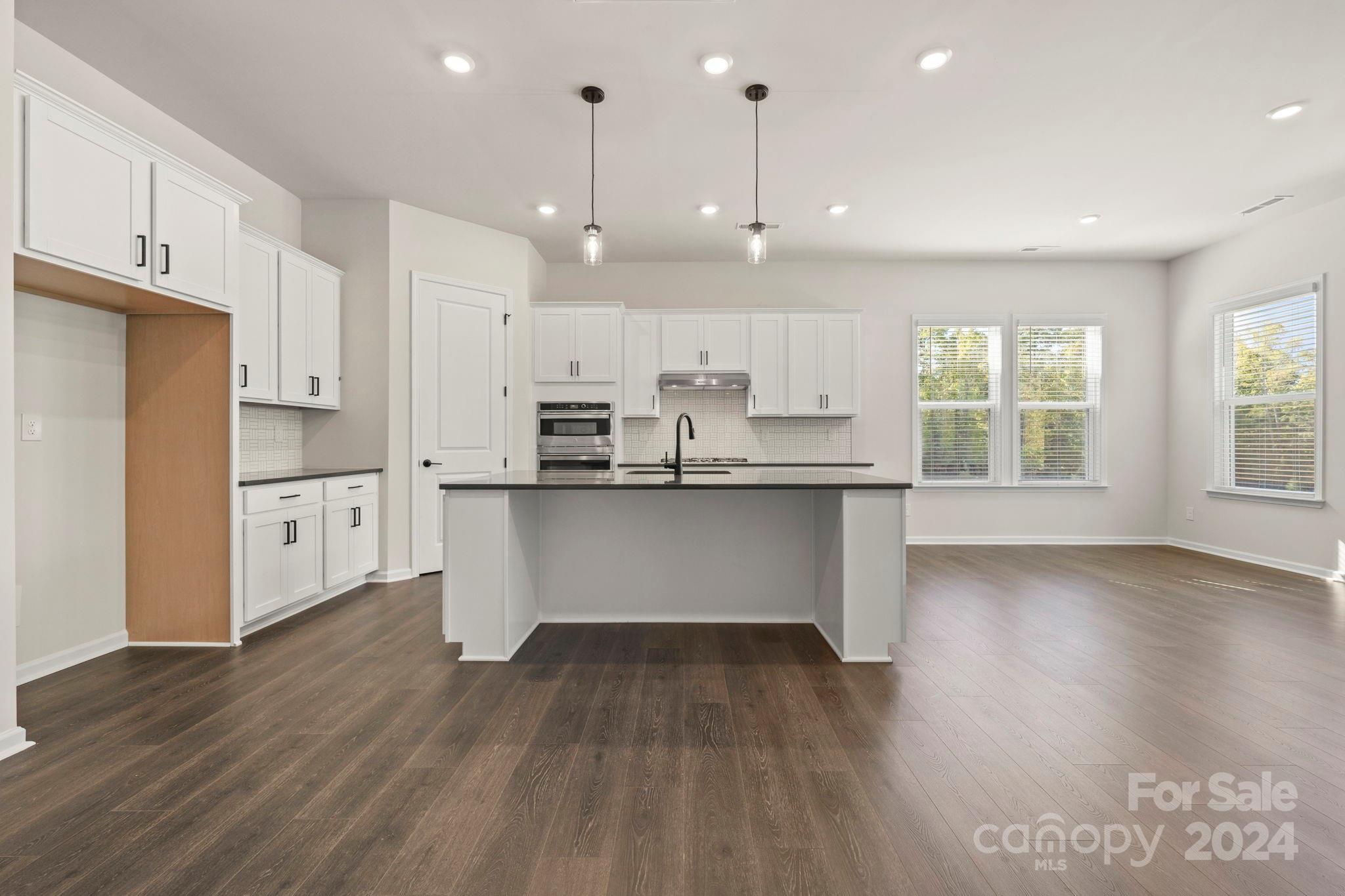 River Falls - Residential