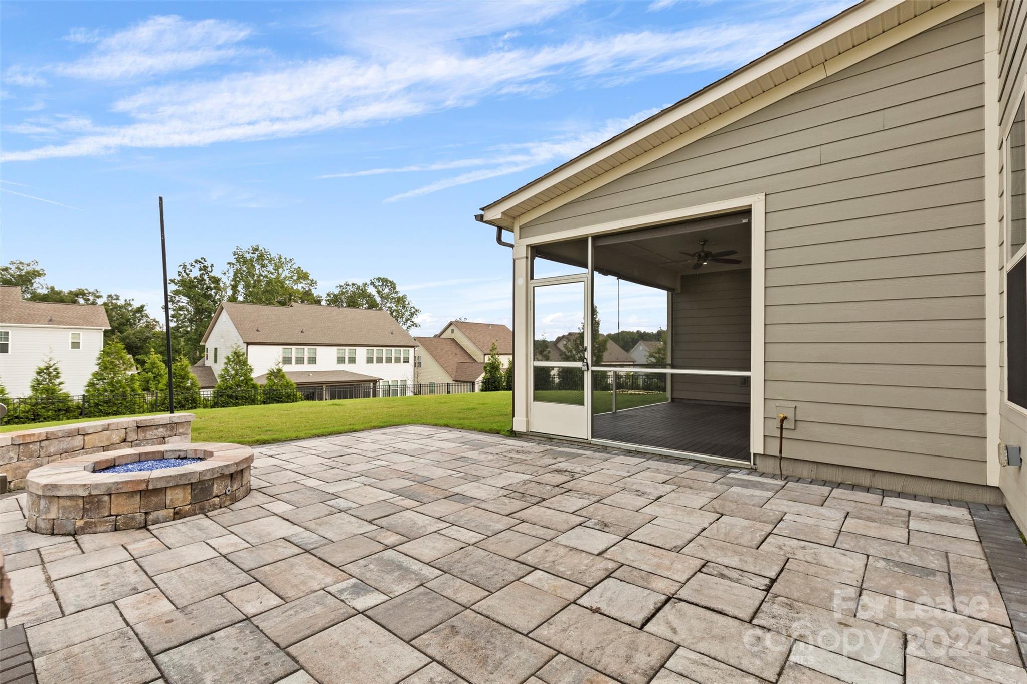 The Palisades - Residential Lease