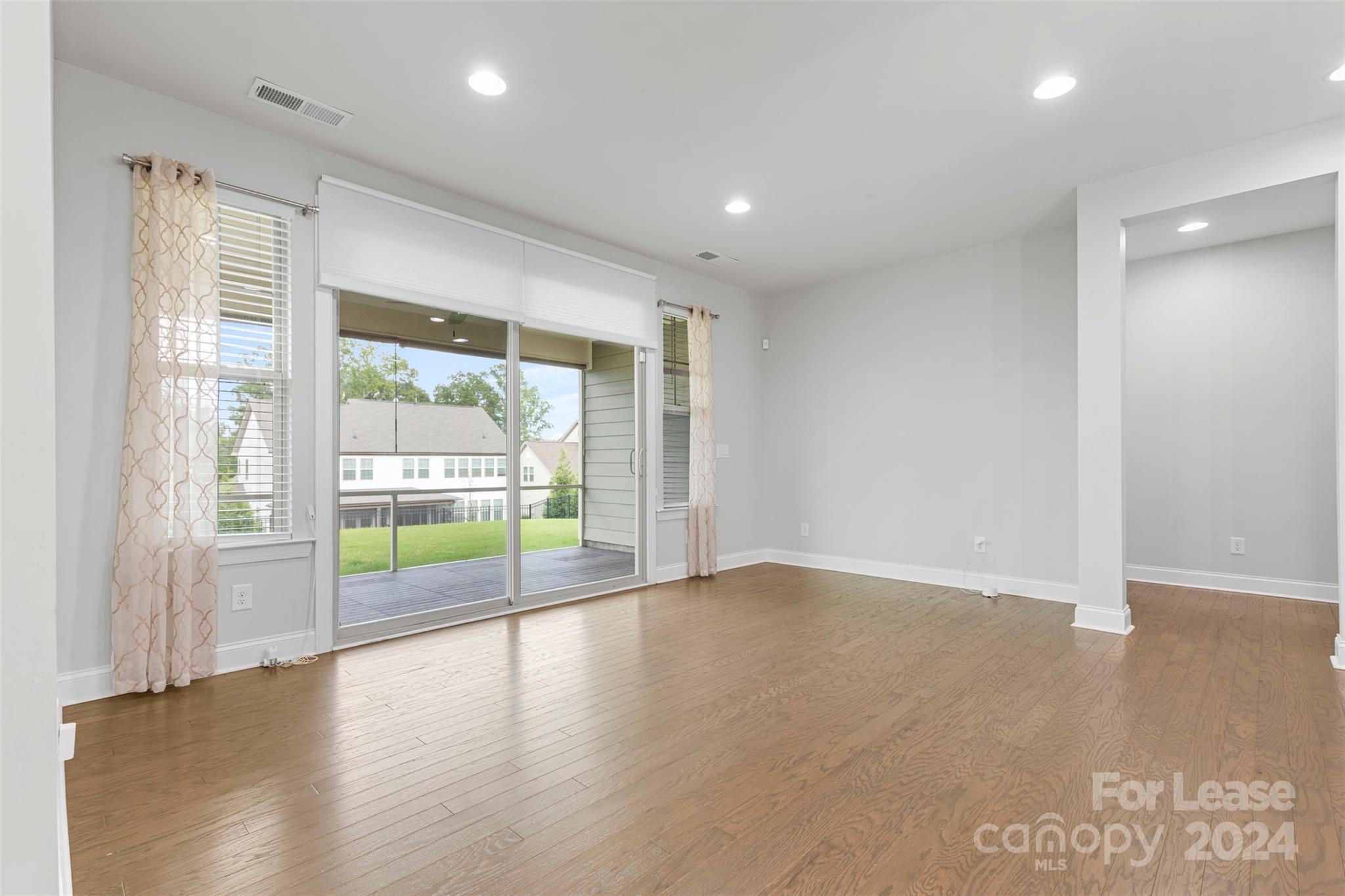 The Palisades - Residential Lease