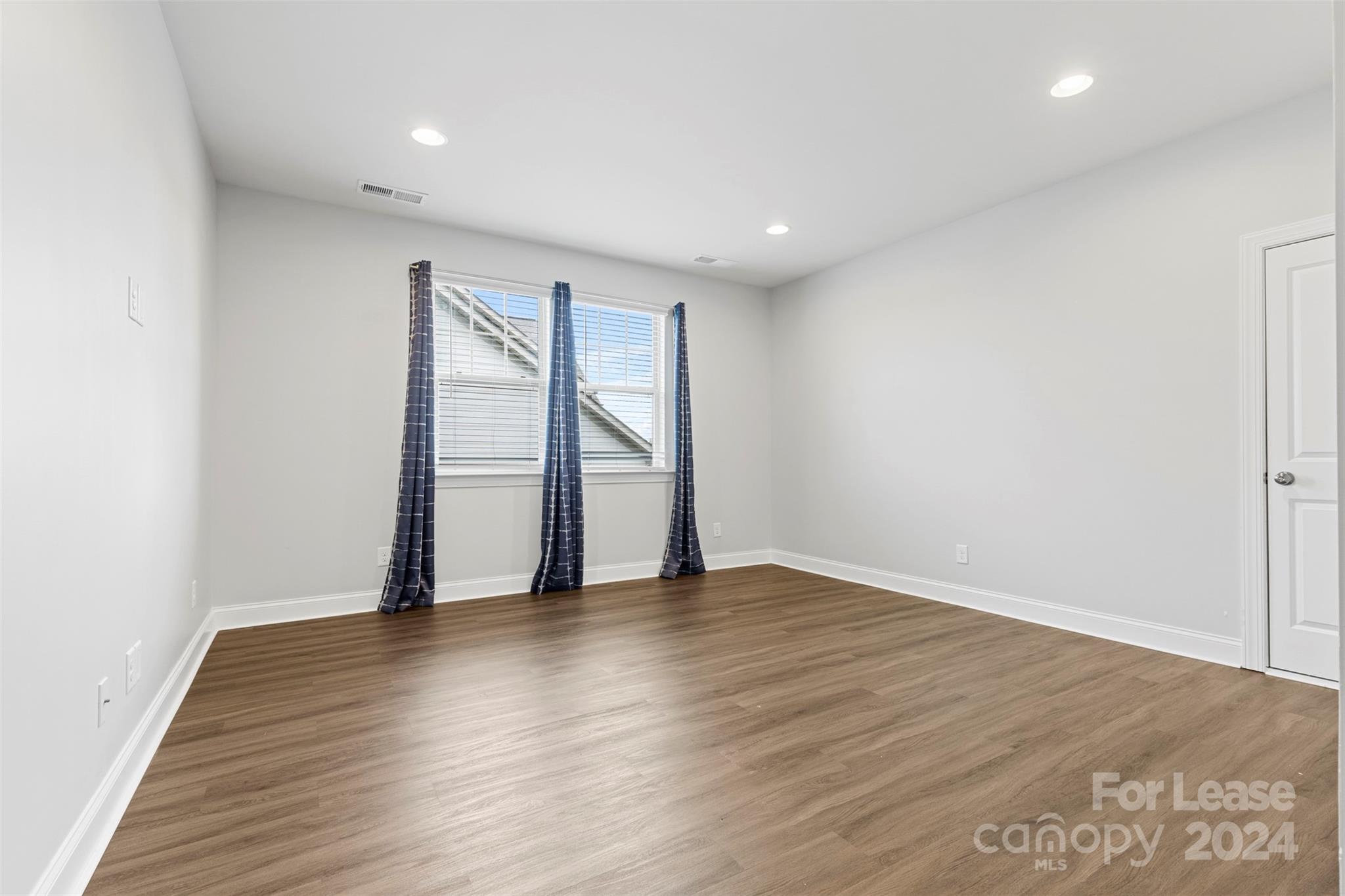 The Palisades - Residential Lease