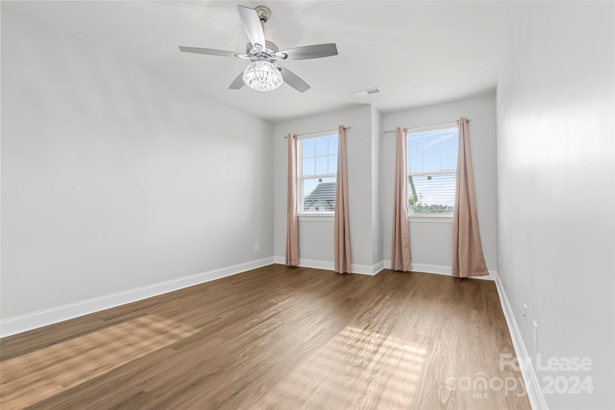 The Palisades - Residential Lease