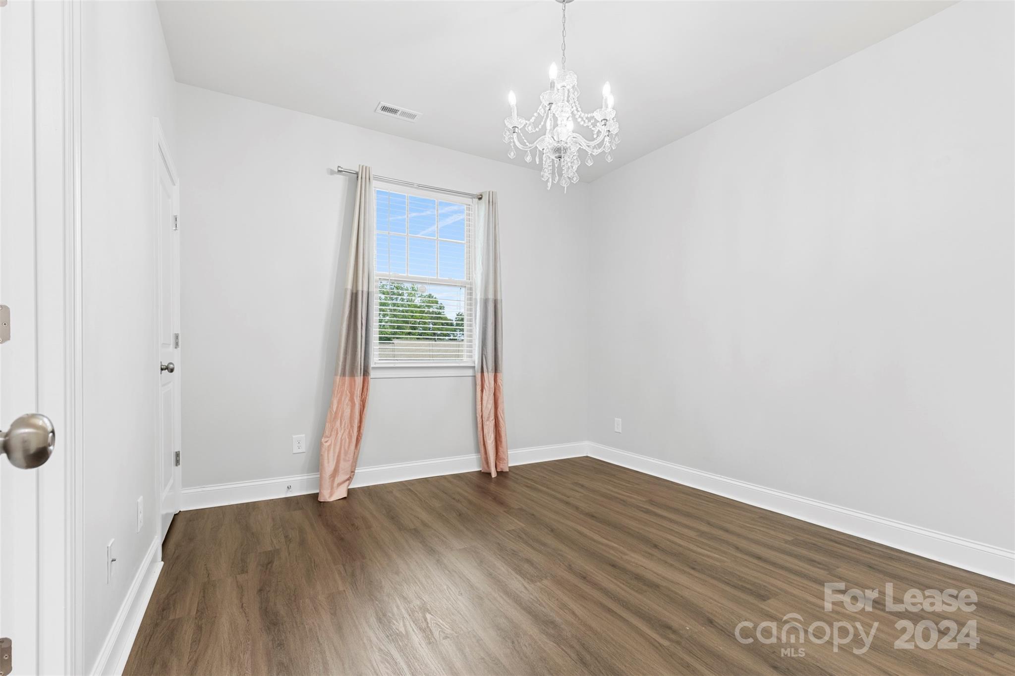 The Palisades - Residential Lease