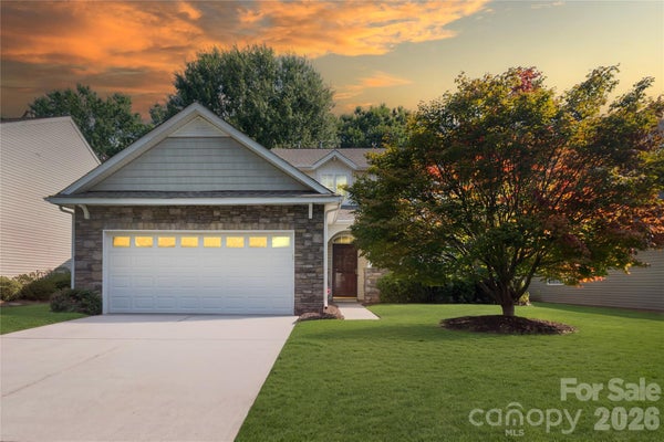 11012 SEDGEMOOR LN, CHARLOTTE, NC 28277 - Image 27bb3bae87dd44aedf4bc7d71a7195a3/3488811131