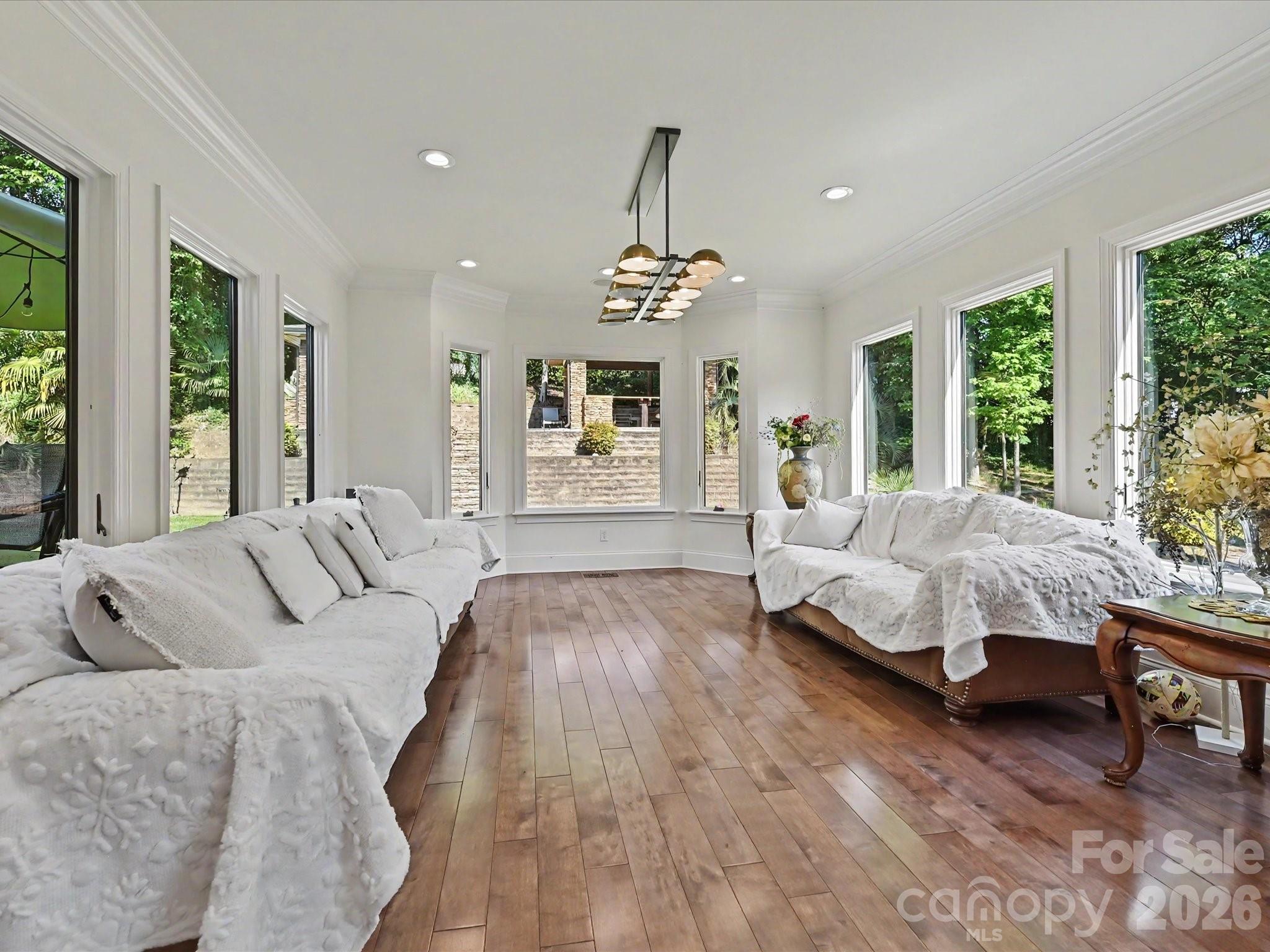 Crown Harbor - Residential