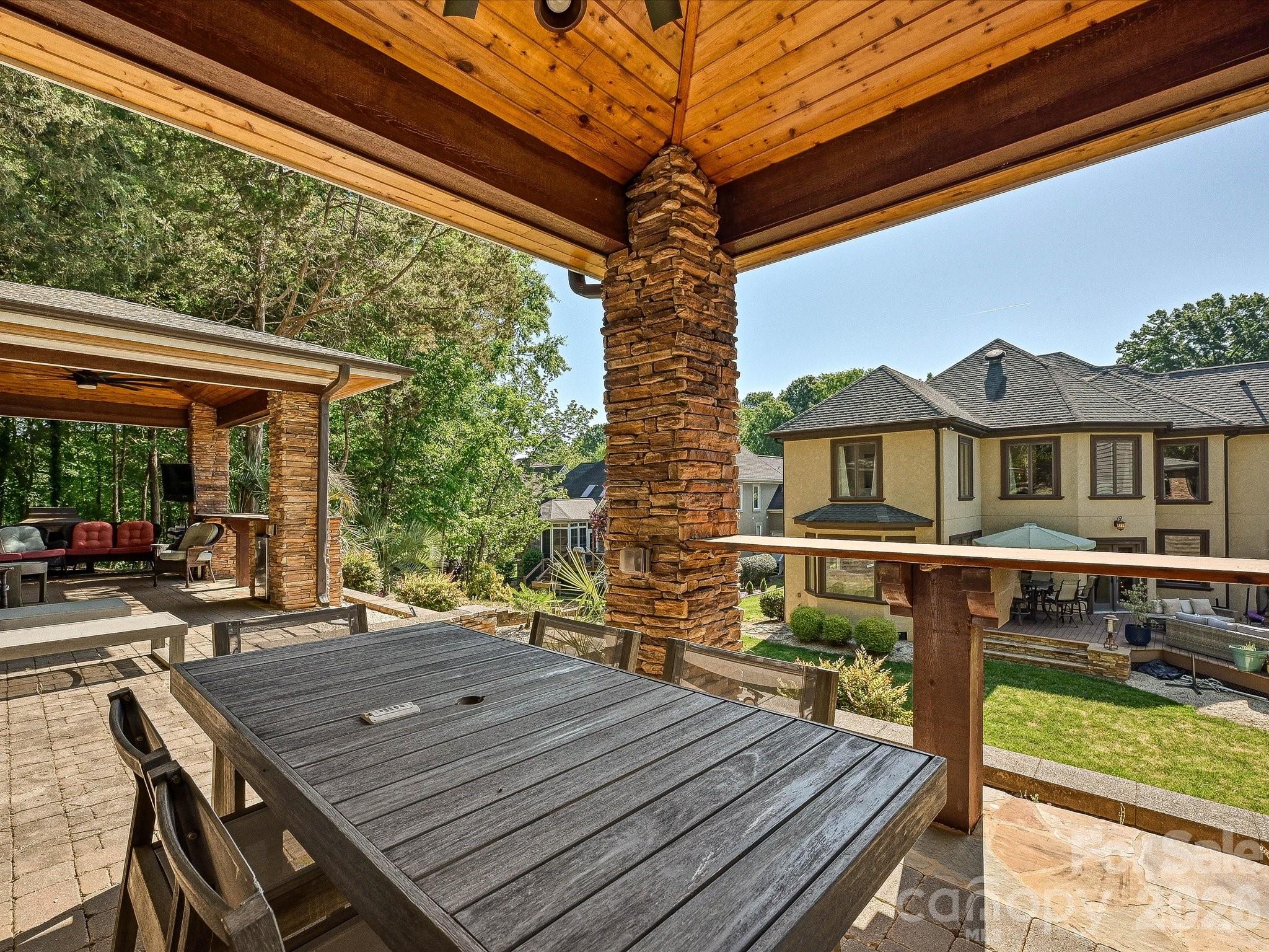 Crown Harbor - Residential