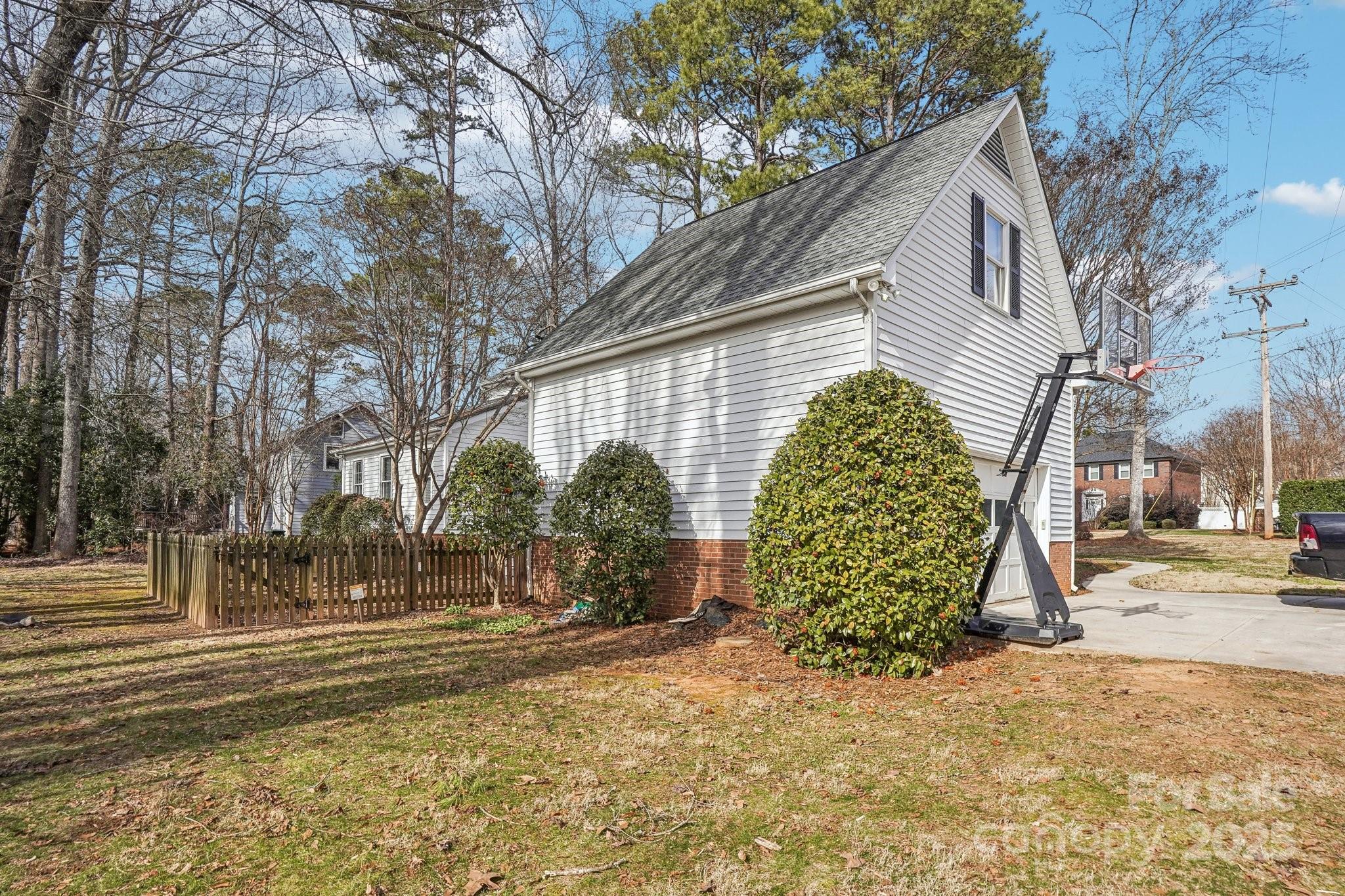 Oakhurst - Residential