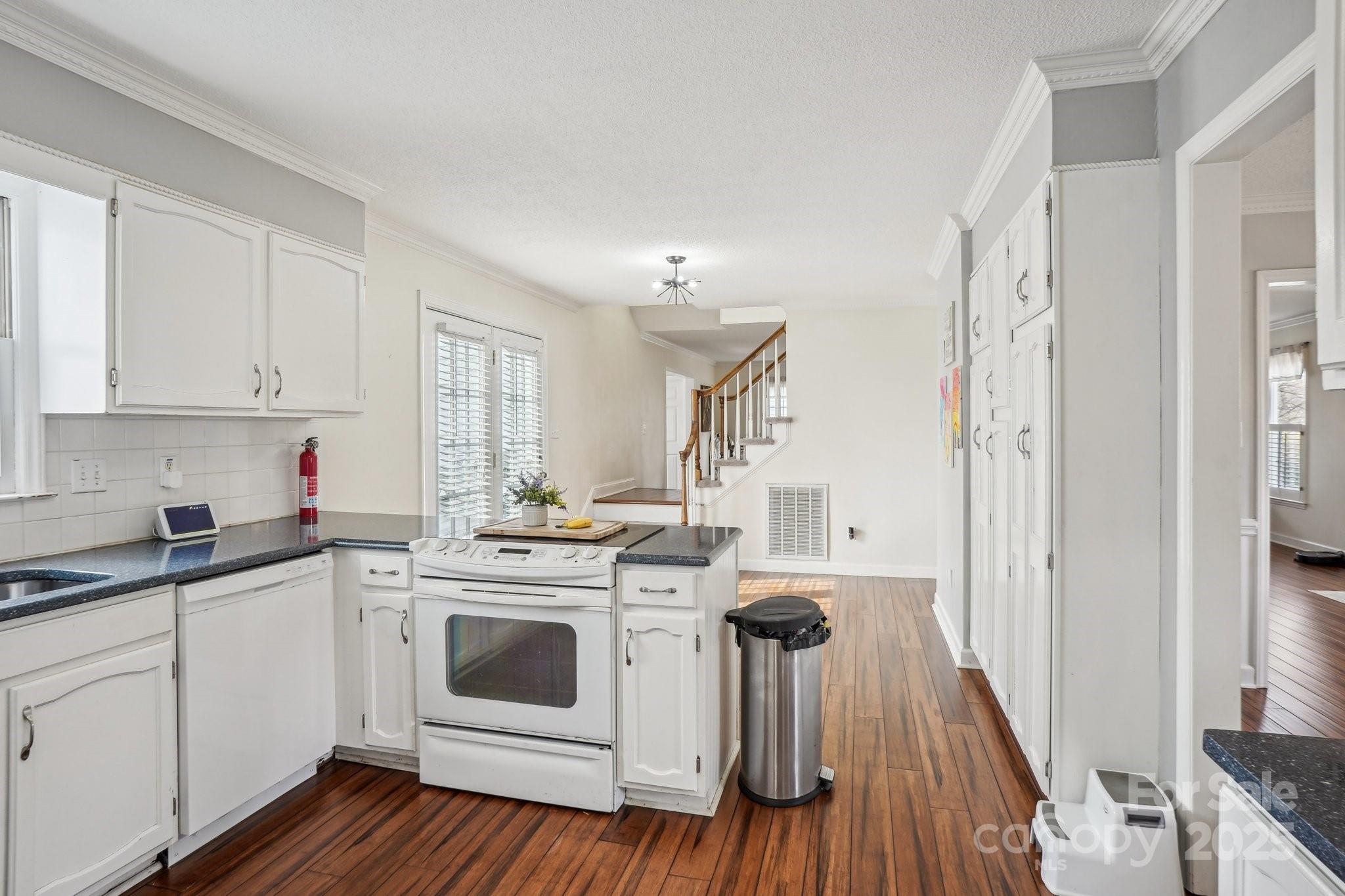 Oakhurst - Residential