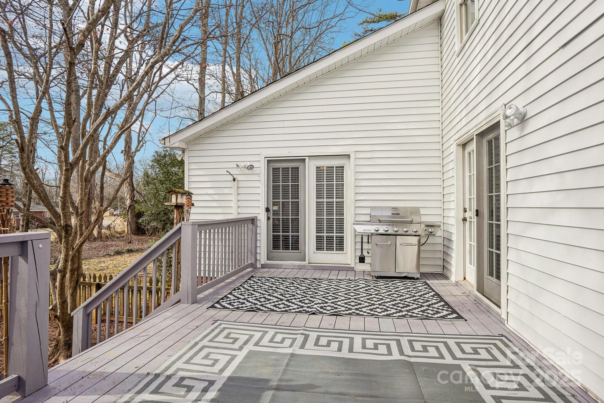 Oakhurst - Residential