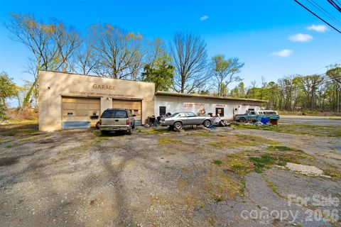 5308 Dallas High Shoals Highway Dallas NC 28034