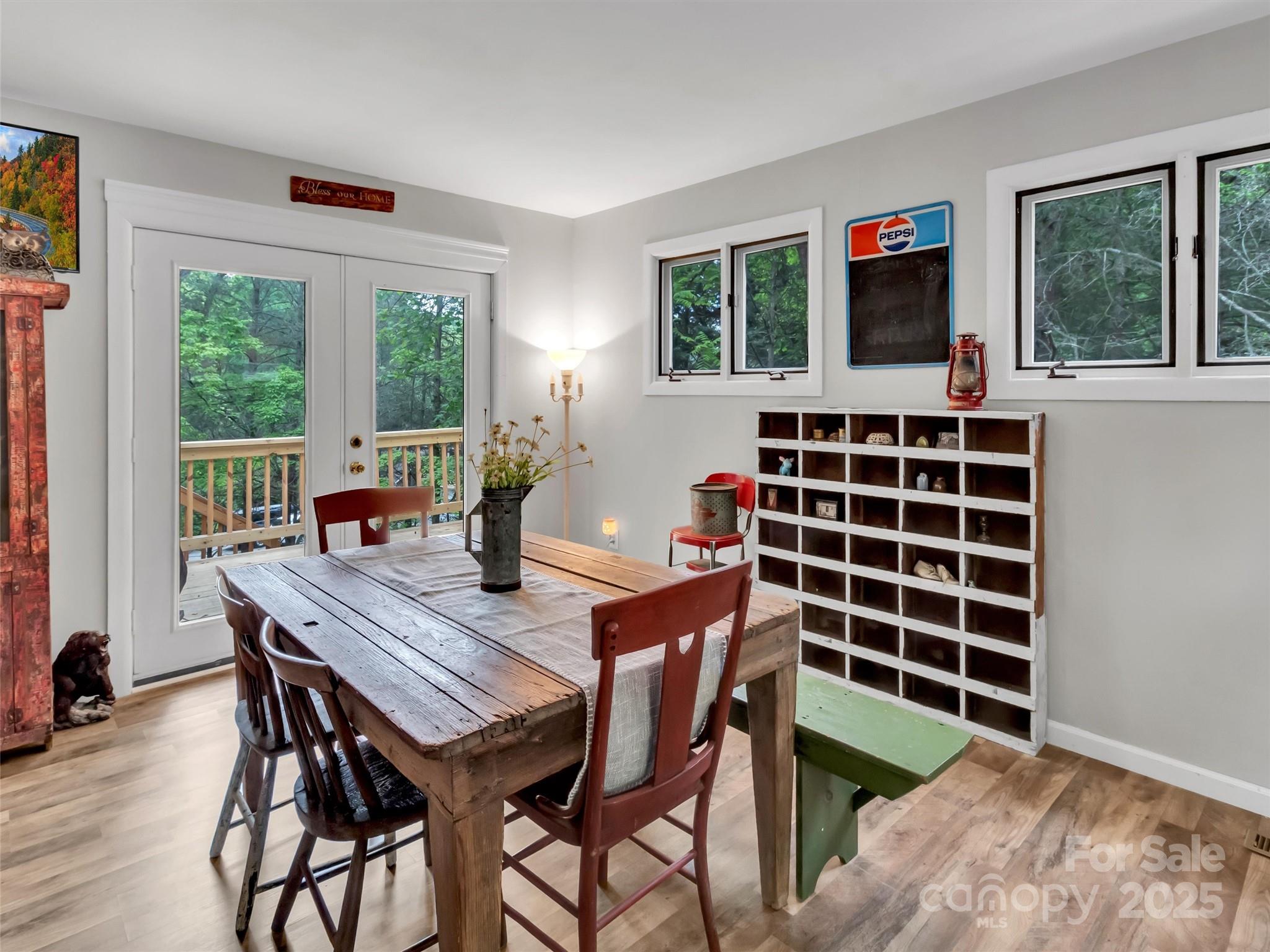 Baird Cove - Residential