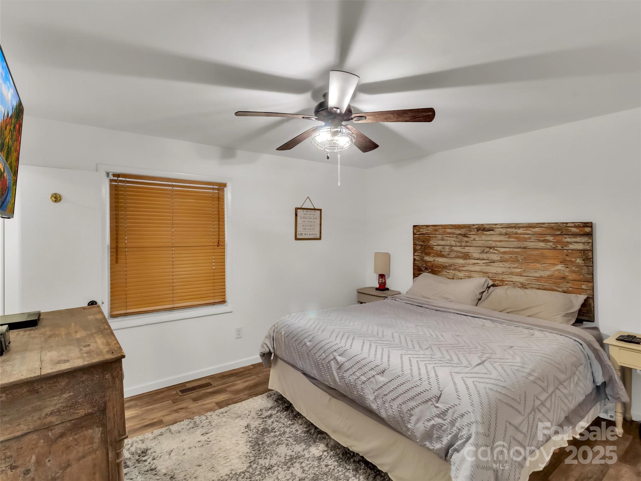 Baird Cove - Residential