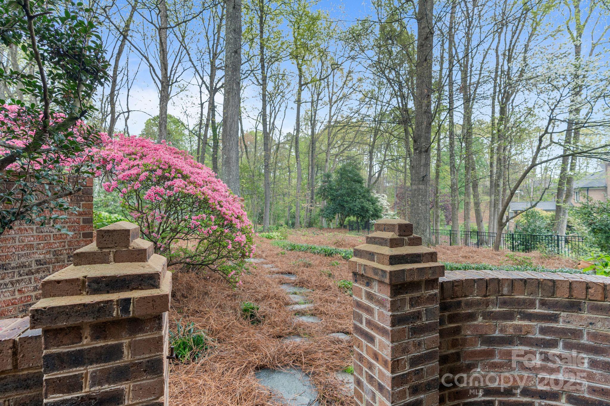 Winding Brook - Residential