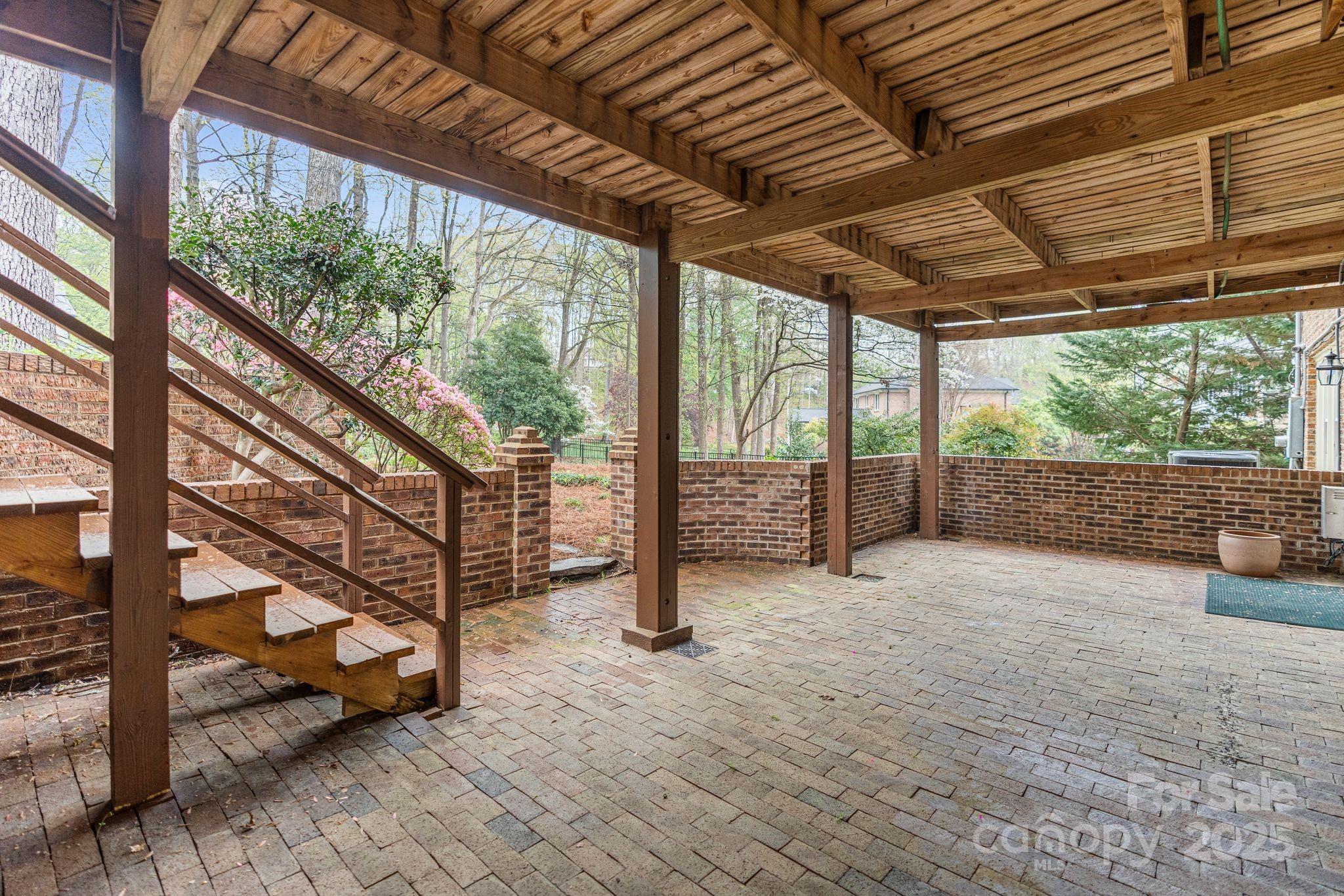 Winding Brook - Residential