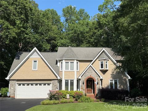Photo of 1938 Candlewick Drive, Fort Mill, SC 29715 (MLS # 4384075)
