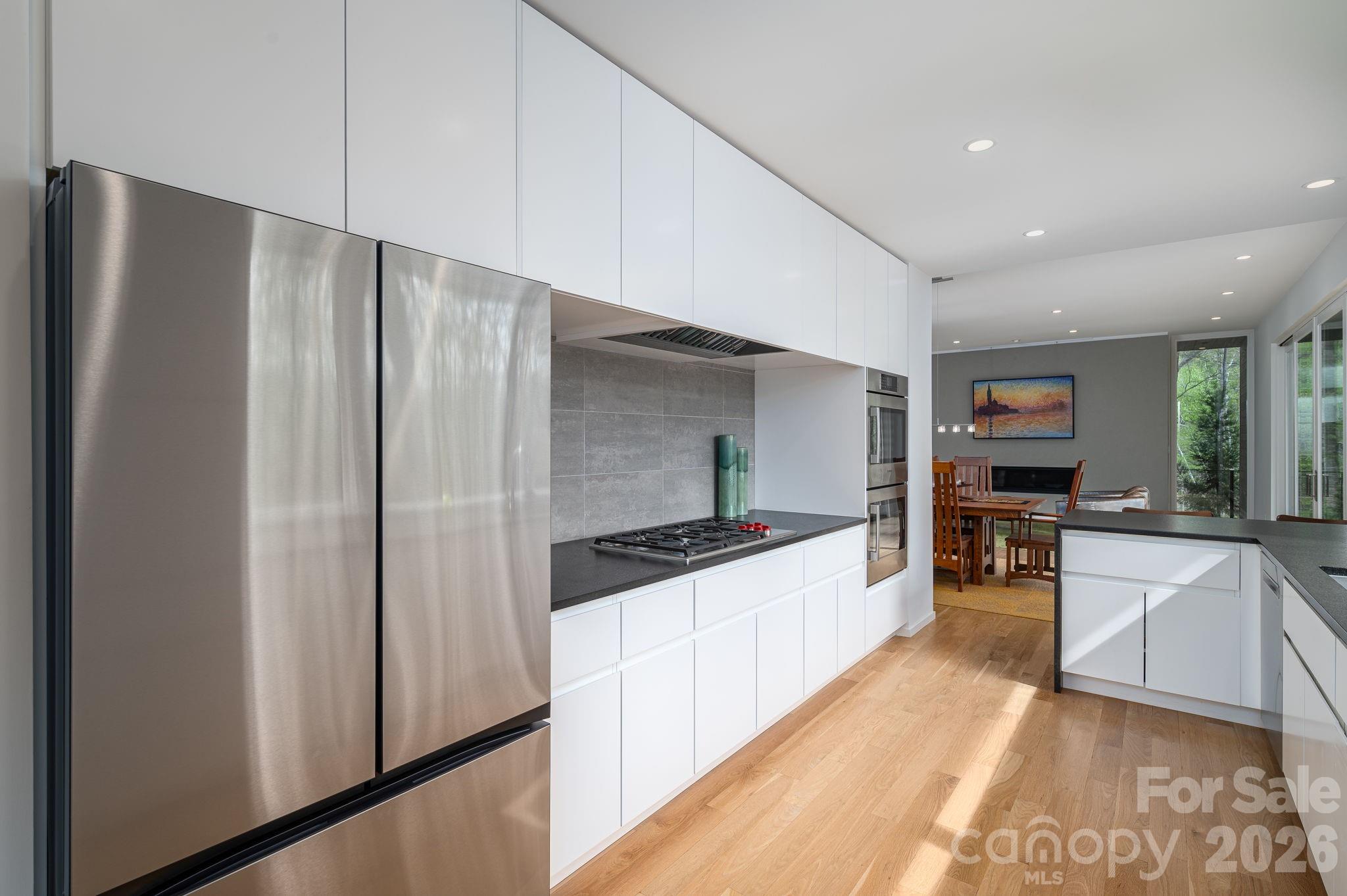 Twinn Coves on Morrison - Residential