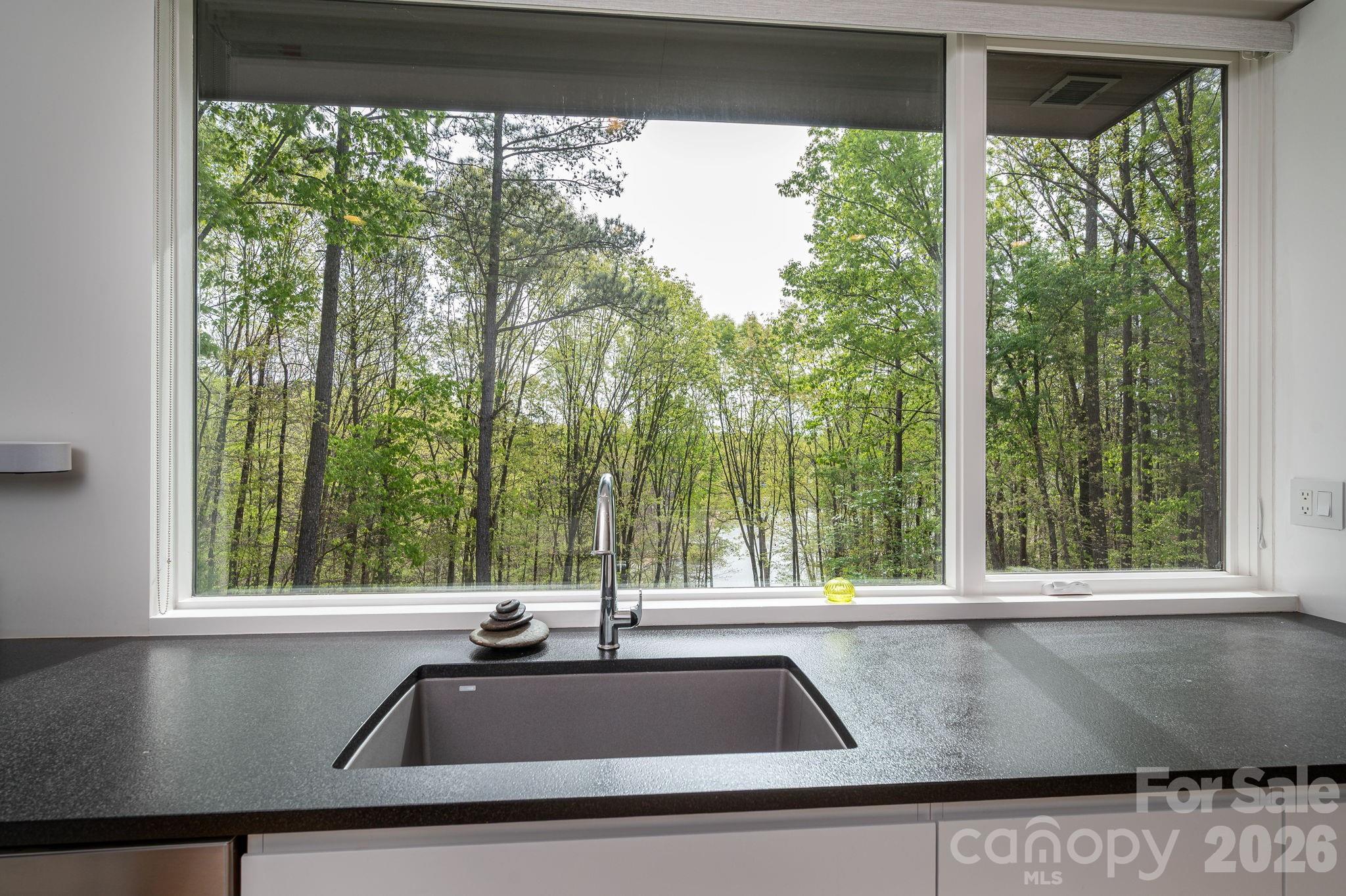 Twinn Coves on Morrison - Residential