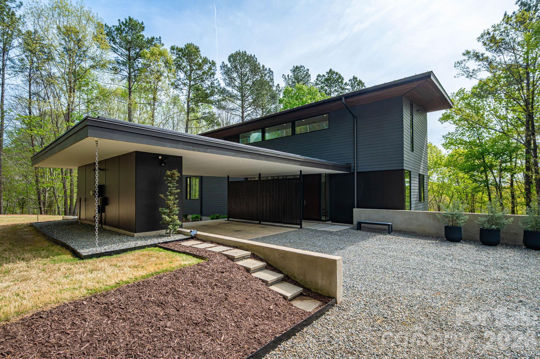 Twinn Coves on Morrison - Residential