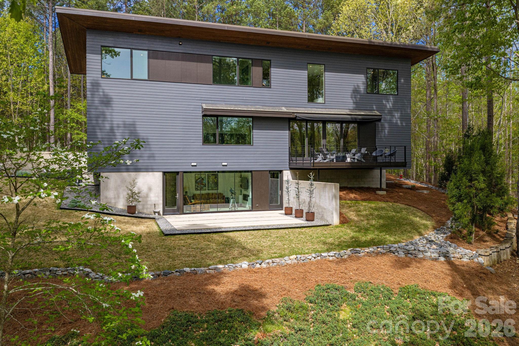 Twinn Coves on Morrison - Residential