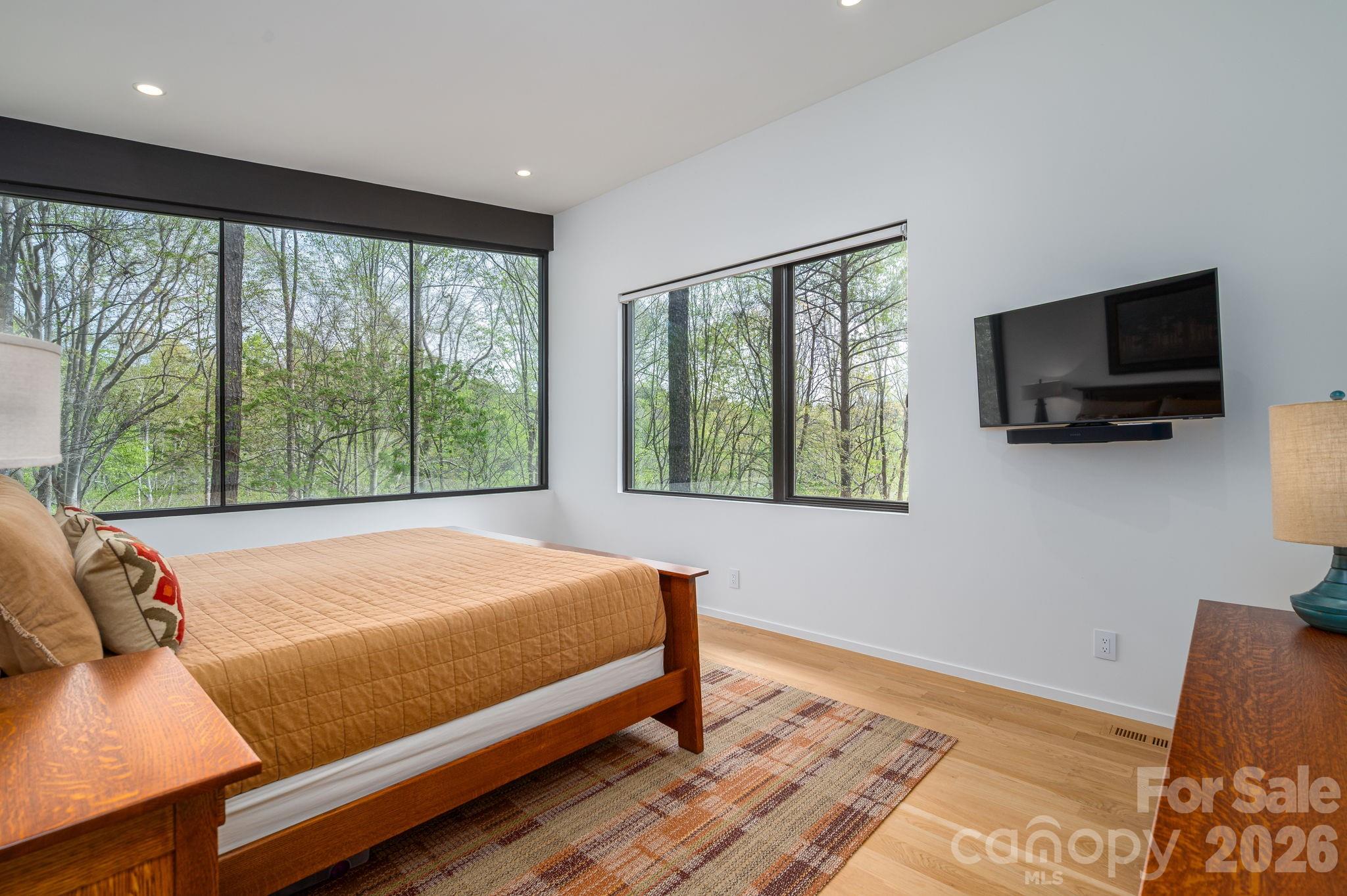 Twinn Coves on Morrison - Residential