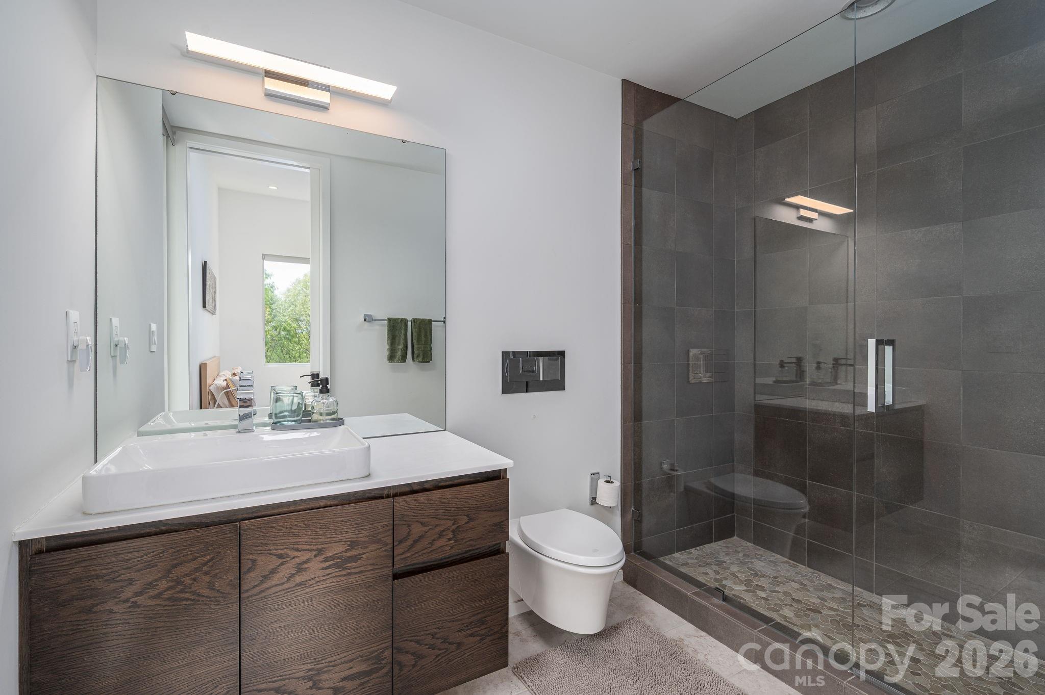 Twinn Coves on Morrison - Residential