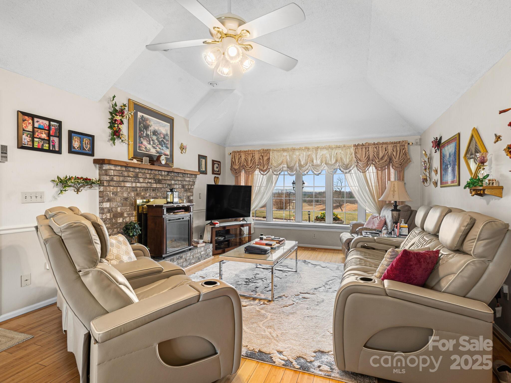 727 Jenkins Valley Road