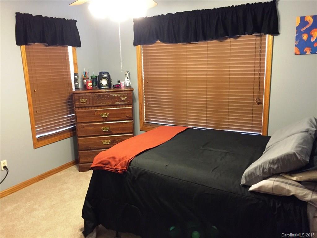 Beagle Club Commons - Residential